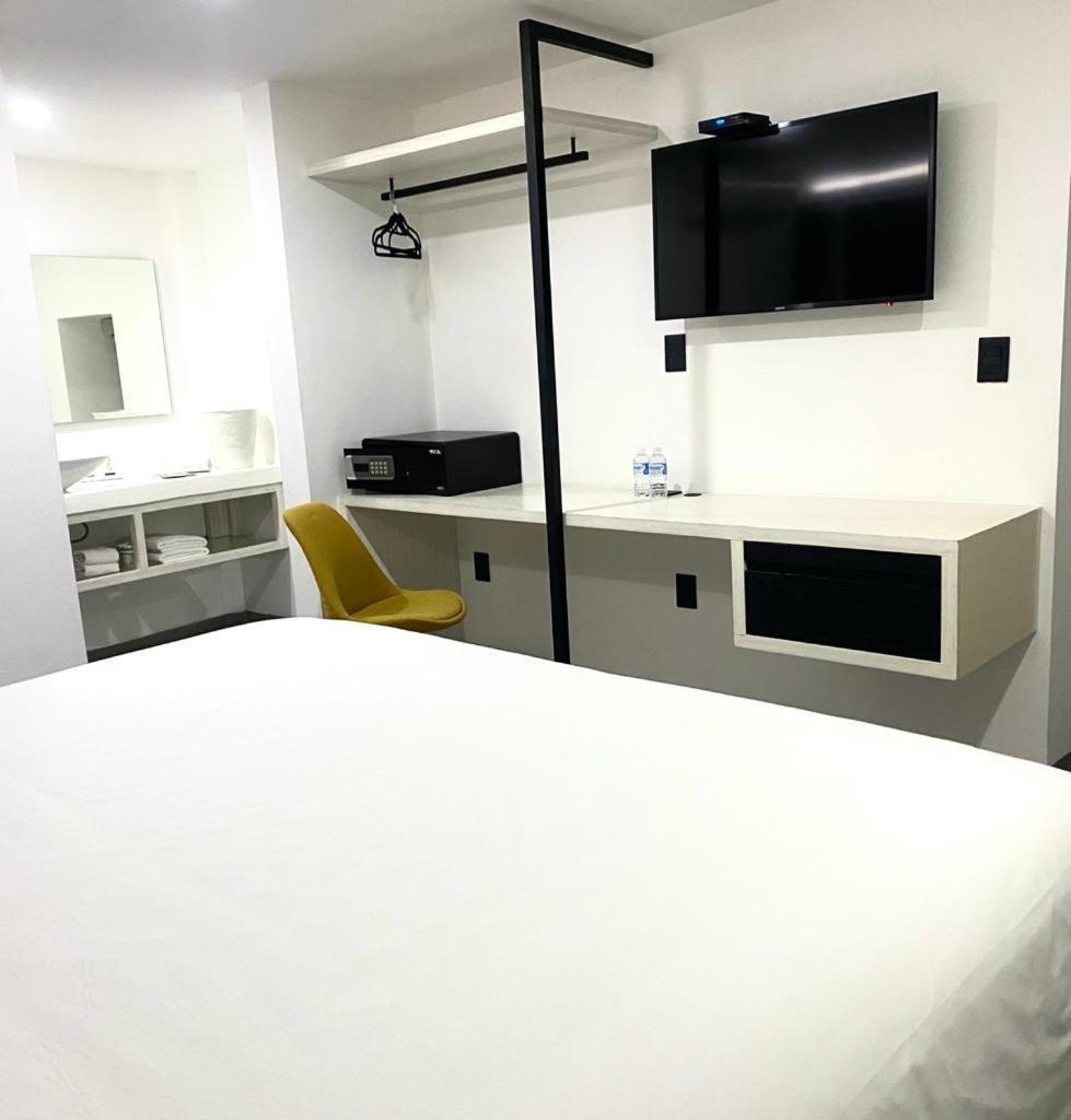 The Andy Hotel Querétaro Екстериор снимка